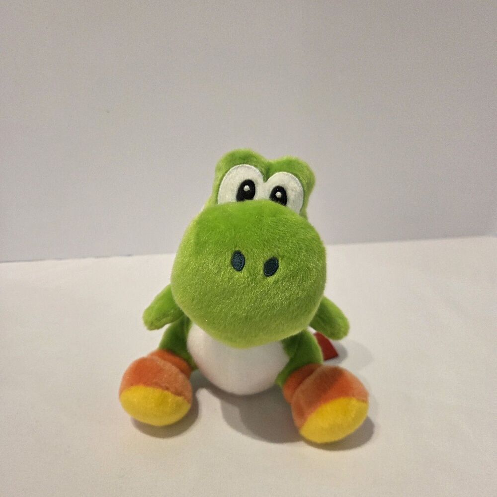 Super Nintendo World Yoshi 7" Plush Green Shoulder Pal Soft Fluffy